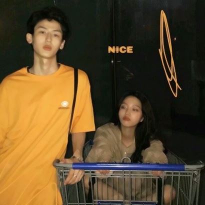 特污情侣头像一左一右 韩版情头图片