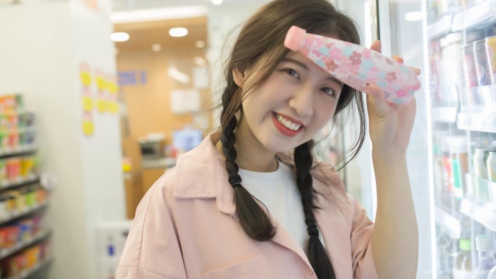 漂亮美女随拍图片