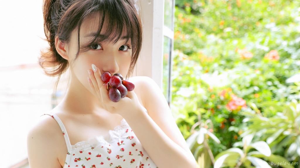 清新艳丽的美女图片