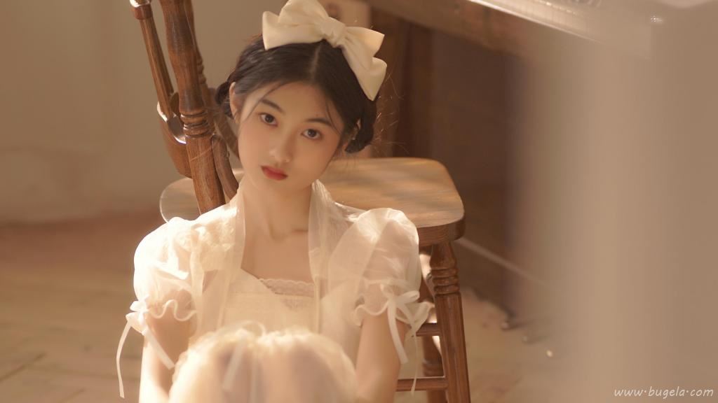 复古气质纯欲美女图片