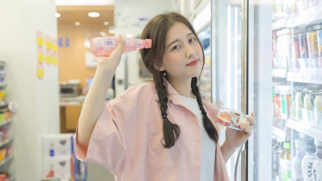 漂亮美女随拍图片