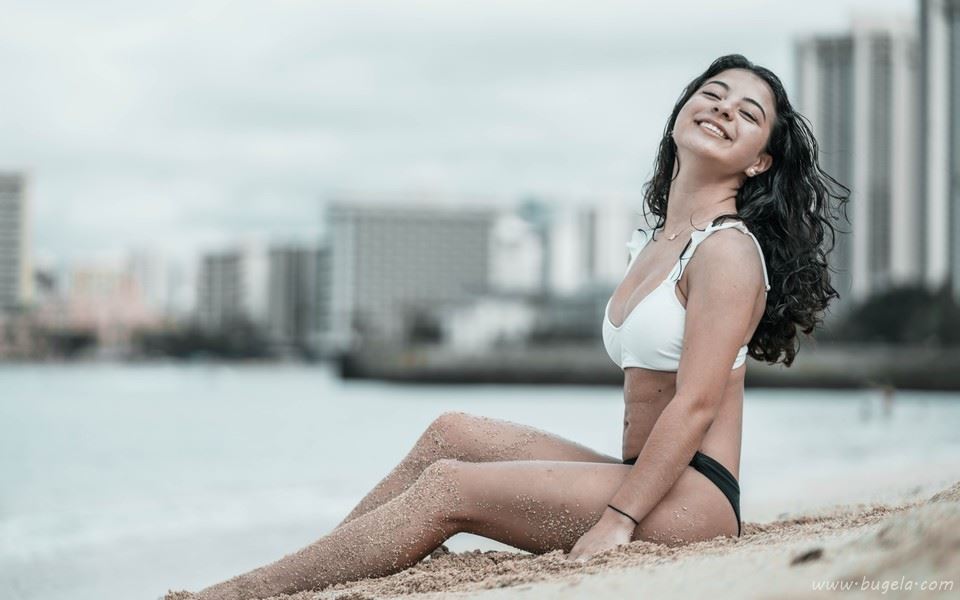 高颜值美女气质图片壁纸