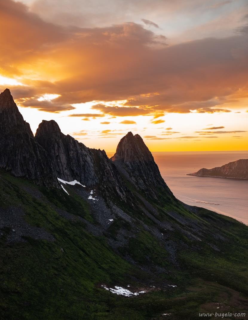 唯美陡峭险峻的山峰图片大全