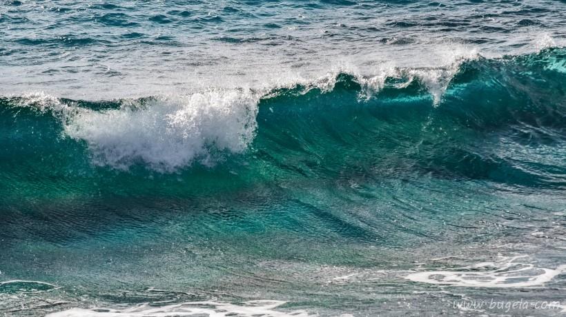 唯美波涛汹涌的海浪风景图片大全