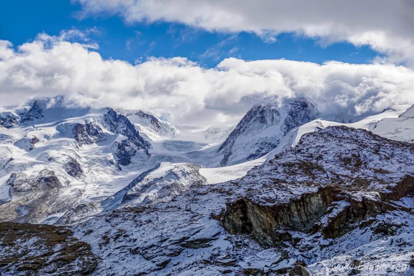 唯美巍峨秀丽的雪山图片大全