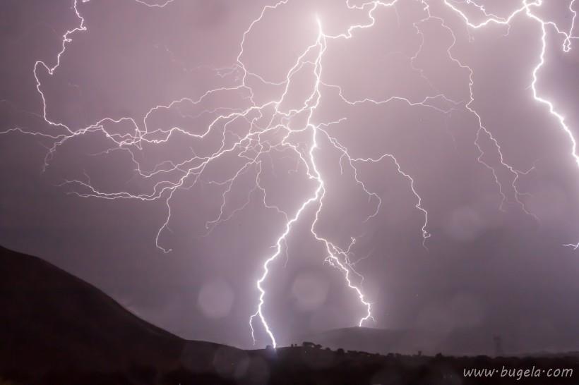 漂亮的震撼人心的雷霆闪电风景图片大全