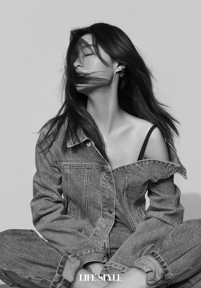 李沁简约时尚运动风女友大片