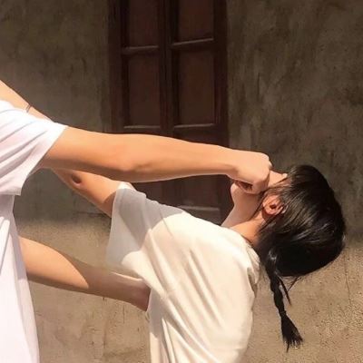 动漫情侣头像巴卫高清 潮流情头图片