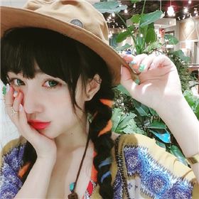 白色清纯甜美软妹子_女生头像_爱扣扣网图片