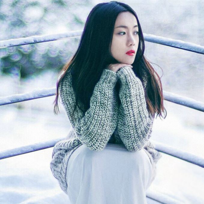 头像女生简单气质图片