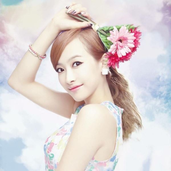 头像女生简单气质图片