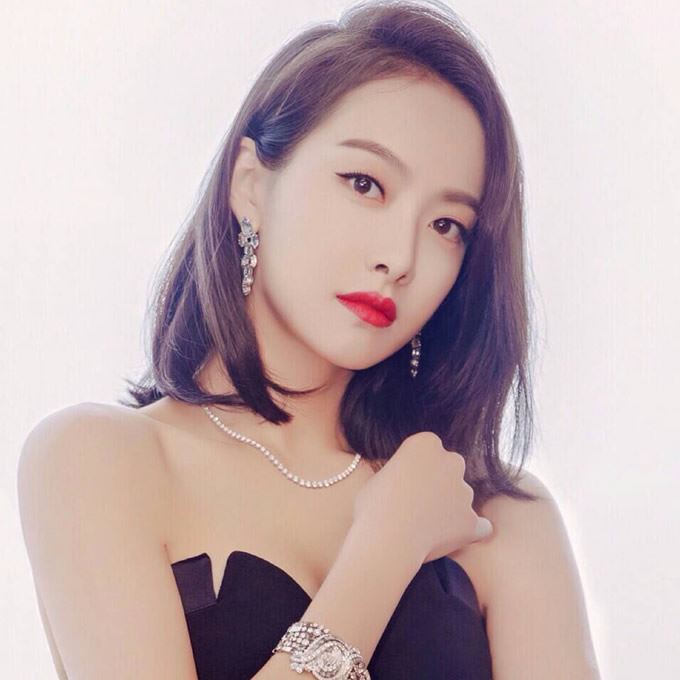 冷酷霸气女生头像图片