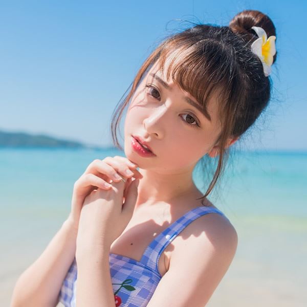 2021最火女生头像图片