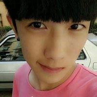 小清新帅哥卖萌嘟嘴剪刀手_男生头像_爱扣扣网图片