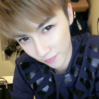 小男人 小帅气_男生头像_爱扣扣网图片