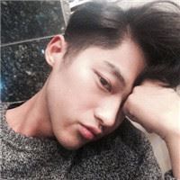 小哥哥追过风爱过狗_男生头像_爱扣扣网图片