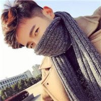 浅笑暖光帅男人_男生头像_爱扣扣网图片