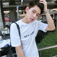 浅笑暖光帅男人_男生头像_爱扣扣网图片