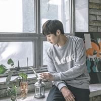 国民小帅哥照片_男生头像_爱扣扣网图片