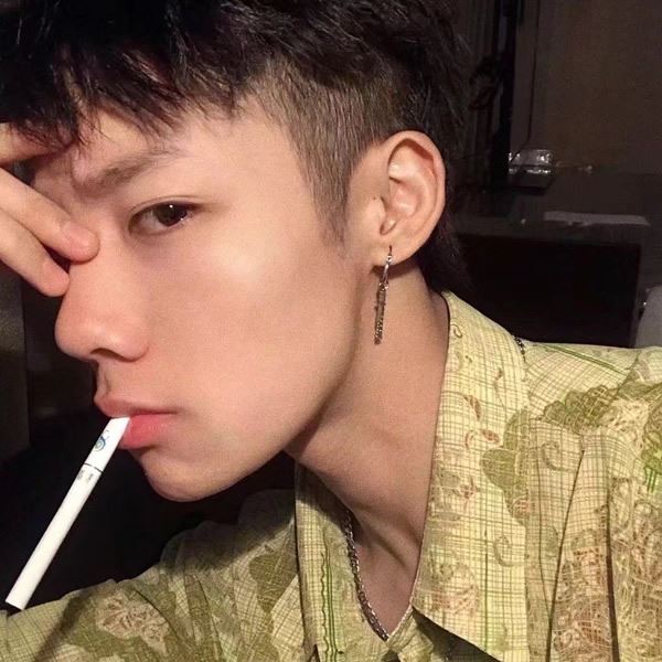 头像男生霸气冷酷图片