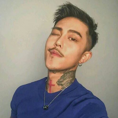 帅气男生头像霸气图片