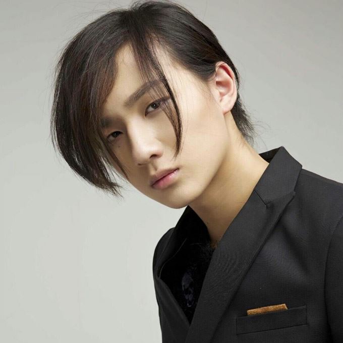 帅气男生头像霸气图片