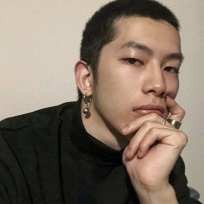 男生头像冷酷帅气图片