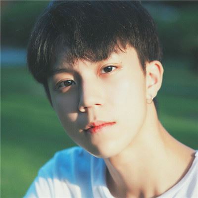 好看的男生头像图片