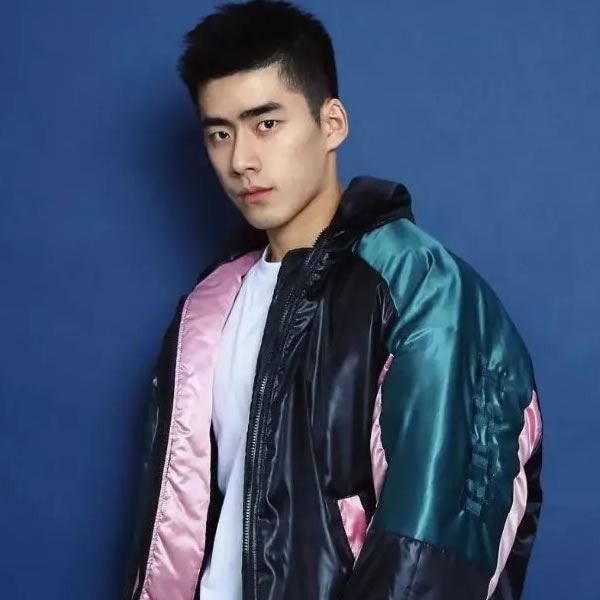 男生真人头像看不出来是网图的图片