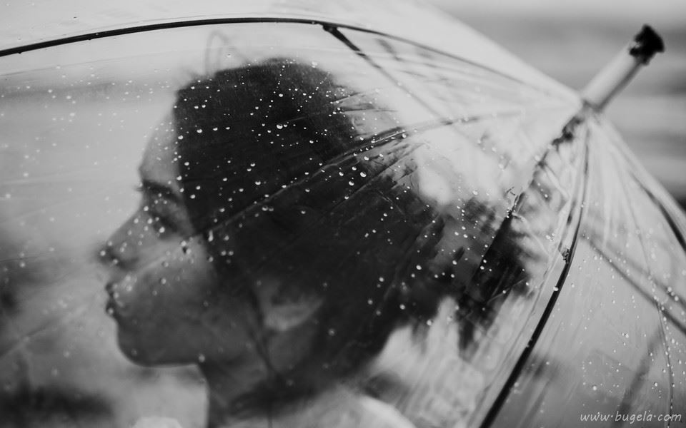 黑白照美女图片壁纸