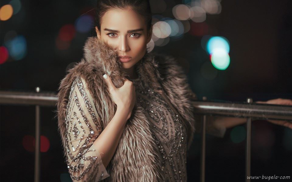 欧美丰满美女模特图片壁纸