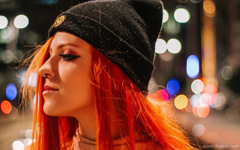 戴着帽子的美女图片壁纸