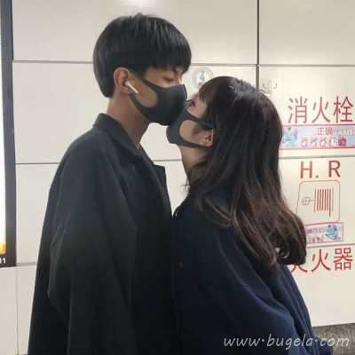 2021年冷艳情头真人爱人头像图片