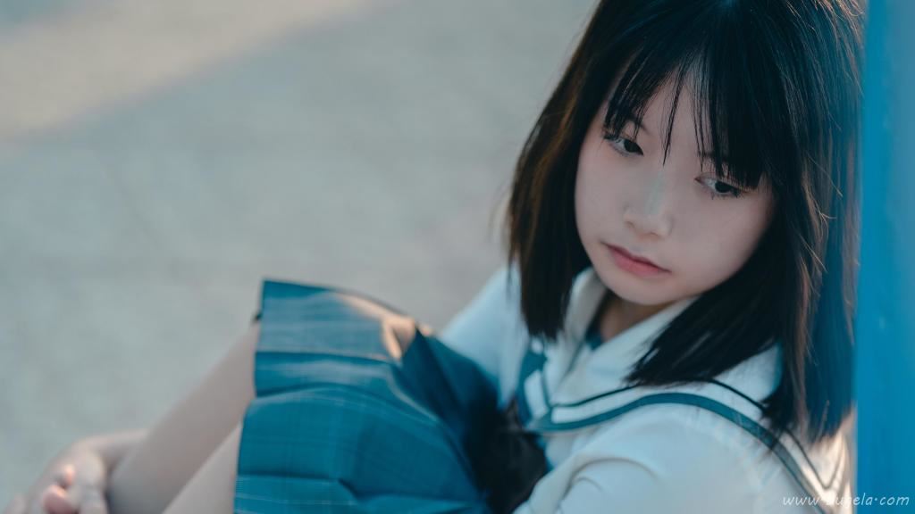 短发美女清新图片
