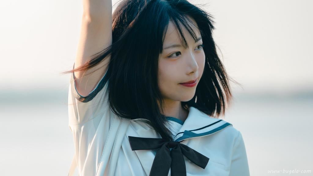 短发美女清新图片