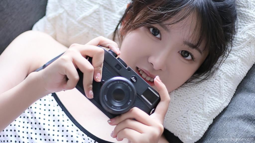 丸子头清新美女图片