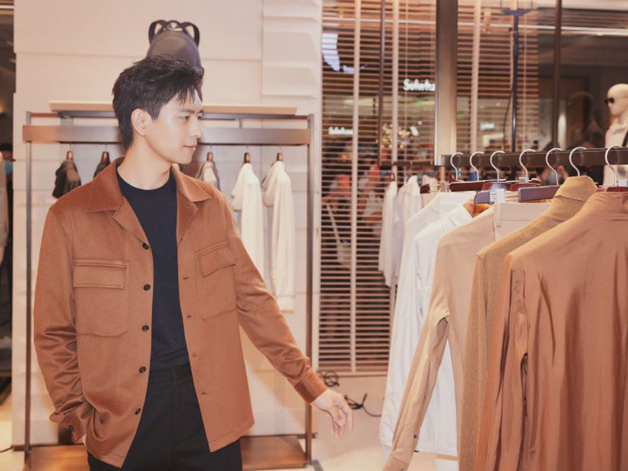 李现都市型男质感写真图片