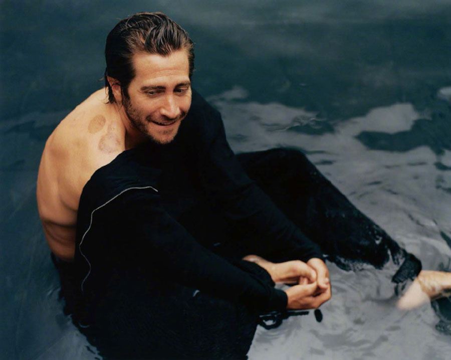 粉红“老吉”Jake Gyllenhaal成熟魅力写真图片