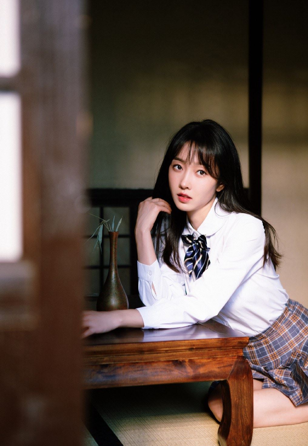 宣璐强东玥新歌MV上演闺蜜校服杀青春大片
