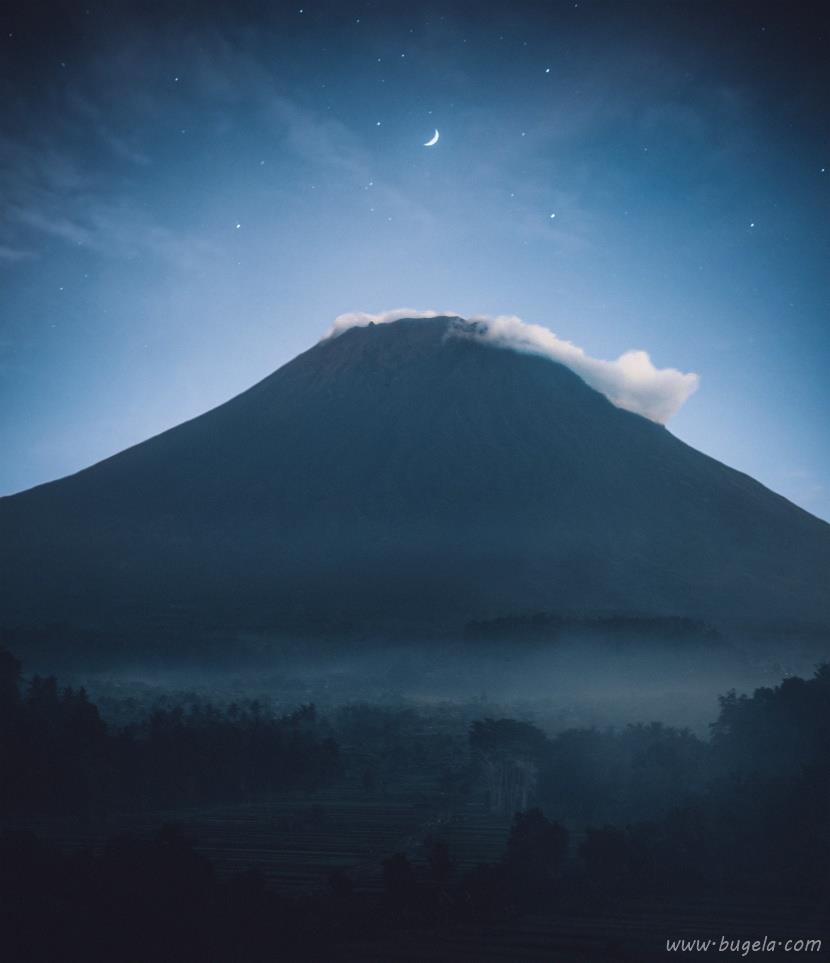 好看雾气蒸腾的火山图片大全