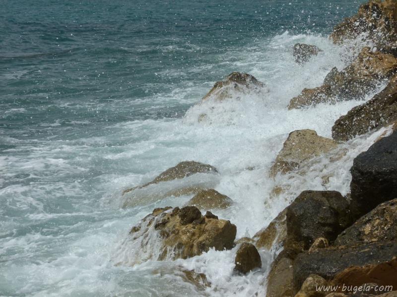超美经历风浪的海边礁石图片大全