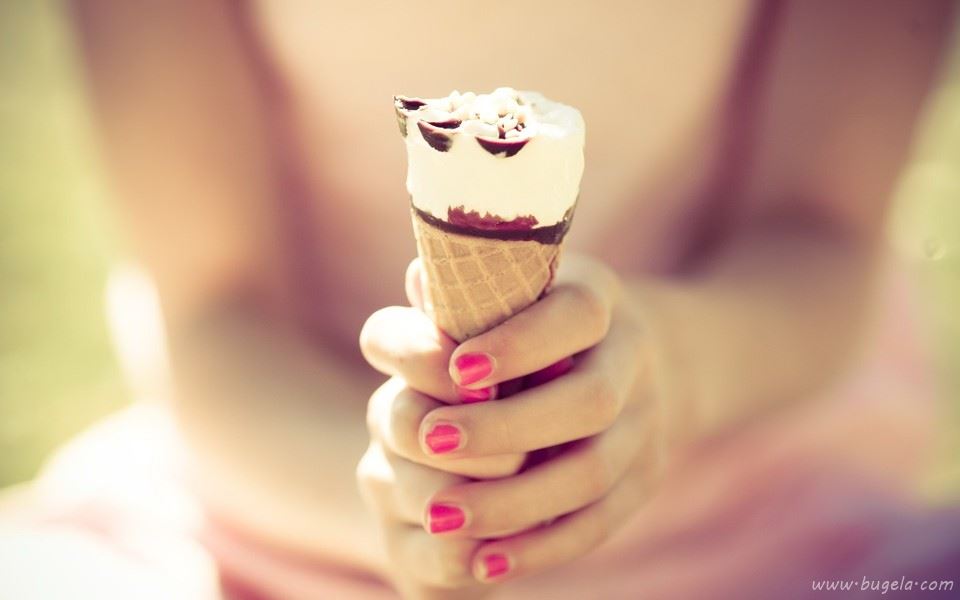 清新灵动美美女图片桌面壁纸