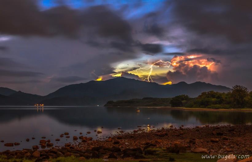唯美恐怖震撼的雷电风景图片大全