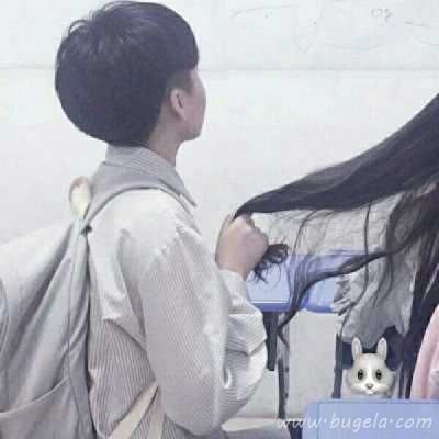 一对两张微信情人恋人头像图片