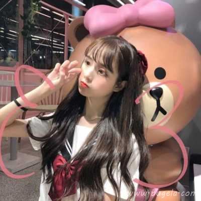 一对两张年轻学生伴侣头像图片