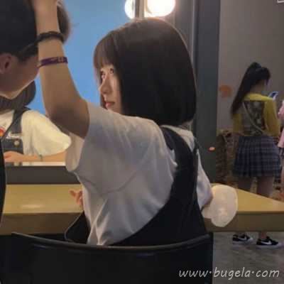 情人亲亲抱抱头像图片
