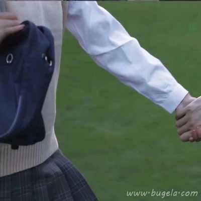 高清一左一右男酷女甜情头头像图片