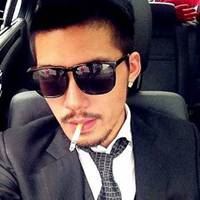 30岁戴墨镜男人照片_40岁男人戴眼镜的头像