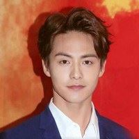 文质彬彬的男人图片|成熟气质头像男