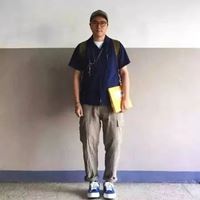 穿匡威的男生图片_匡威帆布鞋情侣头像